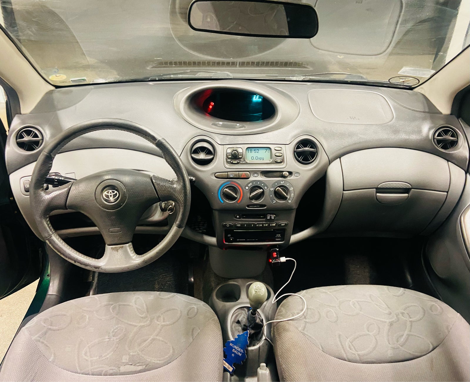 Toyota Yaris, 1,3 Luna Komfort, Benzin