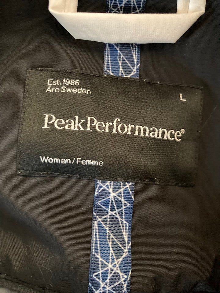 Alpinski, Peak performance, str. L