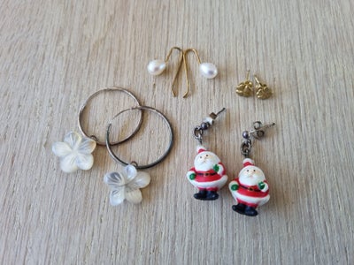 Øreringe, 4 par øreringe bl.a. med perler, blomster i perlemor og julemænd. Prisen er for alle 4 par