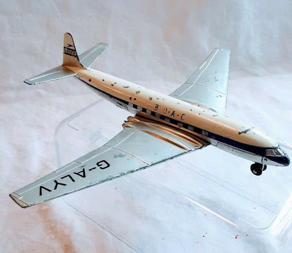 Modelfly, Dinky Toys. D.H. Comet Airliner. 999 G-ALYX.