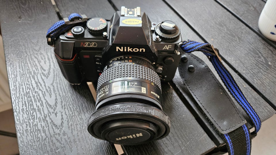 Nikon, Nikon N2020, spejlrefleks