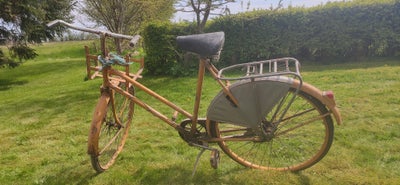 Ladcykel Original post cykel, Original postcykel som trænger til en kærlig hånd. Skræmmer fremgår af