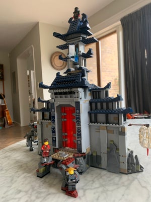 Lego Ninjago, Lego ultimative våbens tempel, Sælger det her flotte Lego ninjago tempel, som ikke er 