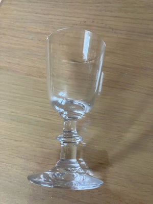 Glas, Portvinsglas 10 cm højt, Nok fra før 1960. Dansk glasværk. Ingen skader

Hentes i Hørsholm 
