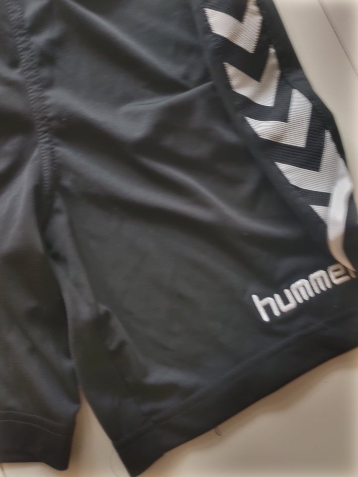 Shorts, Hummel, str. 29