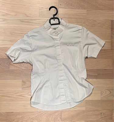 Skjorte, str. 140, Hvid skjorte