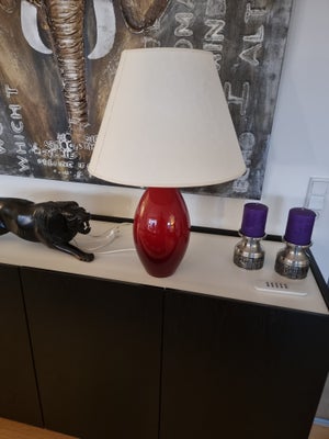 Anden bordlampe, Holmegaard, Pæn og velholdt bordlampe dybrød holmegaard glas med hvid skærm højde 5