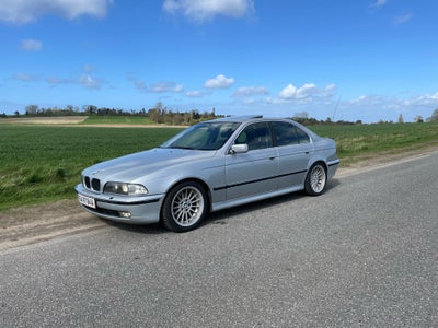 BMW 523i, 2,5 Steptr., Benzin, aut. 1996, km 481000, sølvmetal, træk, nysynet, klimaanlæg, ABS, airb