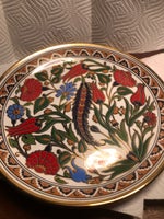 Porcelæn, Vægplatte med blomstermotiver