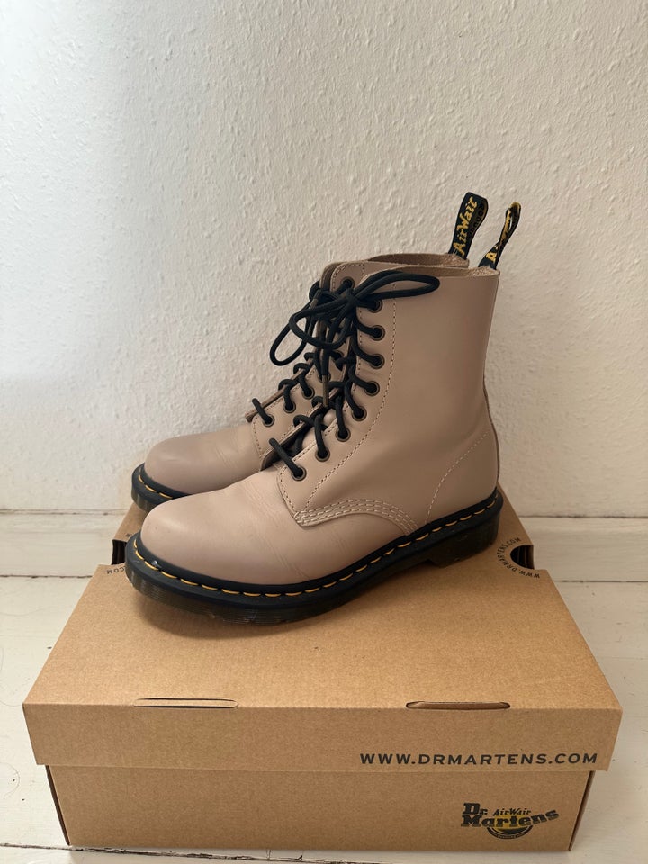 Dr martens 2024 38 5