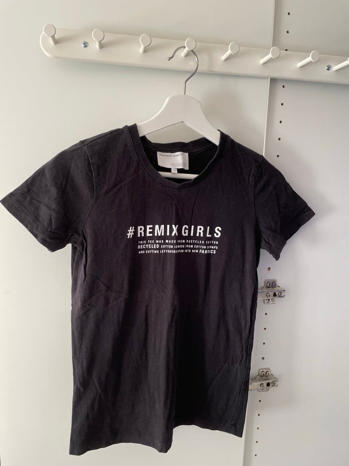 T-shirt, T-shirt, Designers Remix Girls – dba.dk – Køb og Salg Nyt og Brugt