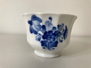 Blue Flower, braided, Milk Pot no. 10/8227, 15cm, Royal Copenhagen