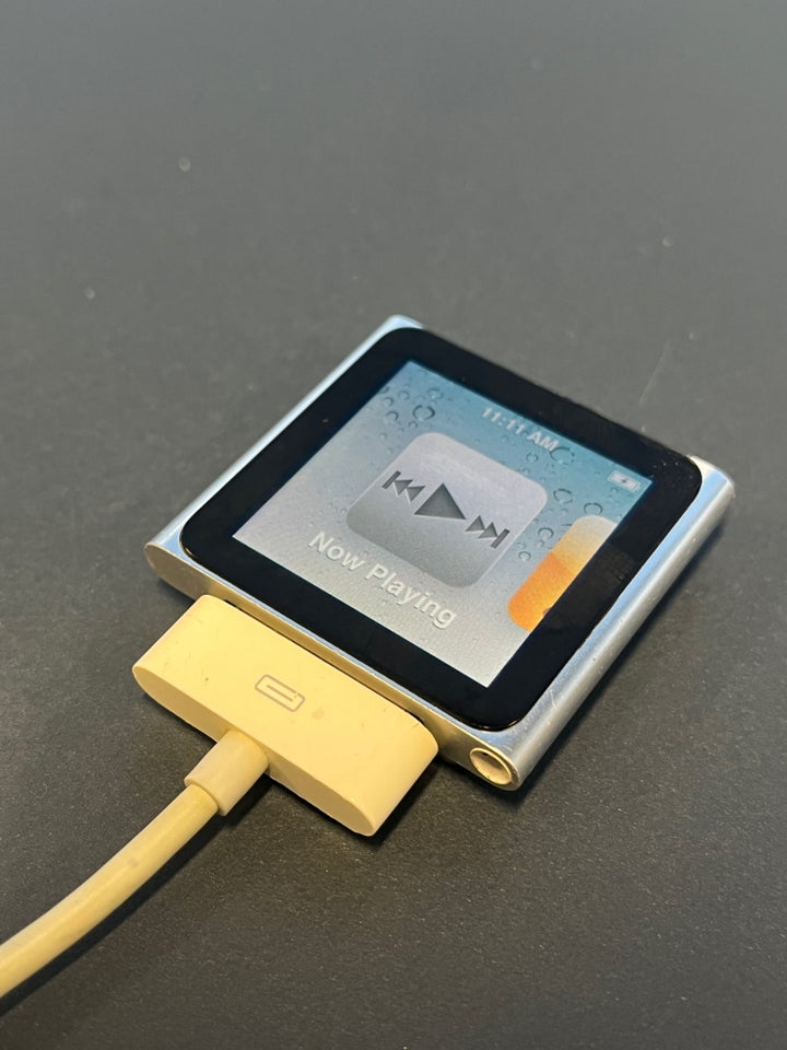iPod, Nano 6th generation, 8 GB