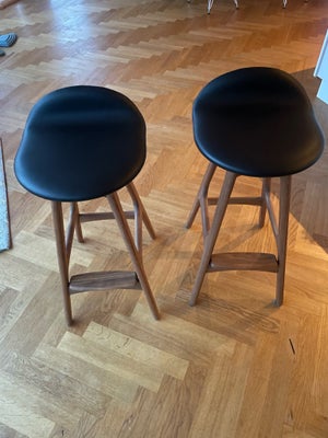 Erik Buck, Lav barstol, Flotte barstole - som nye!!
Den lave model. 
Se billeder for specifikationer
