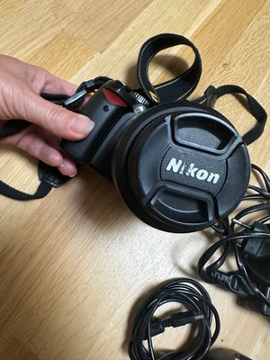 Nikon Nikon D60, spejlrefleks, God, Lækkert spejlreflekskamera, som jeg ikke får brugt. 
Tasken er l