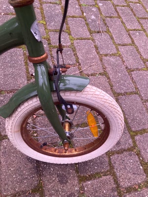 Unisex børnecykel, classic cykel, En lille barnecykel til en begynder periode, der er en del rust på