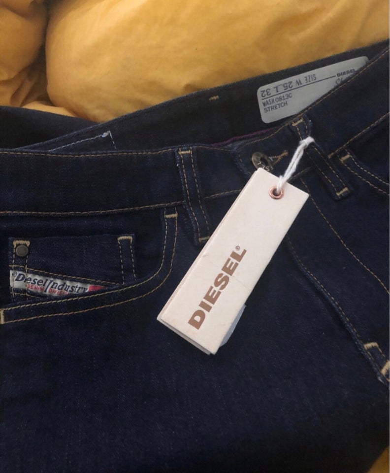 Jeans, Diesel, str. 25