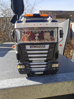Fjernstyret lastbil, Scania , skala 1/14, Scania med tralieren sevonat og lyd modul ,fjernbetjening 