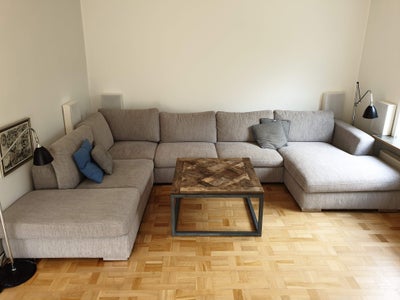 Sofa, stof, 6 pers. , Ilva, Hjørnesofa med puf 355x230cm
Mål på billede 2
Fin stand
Kan afhentes i A