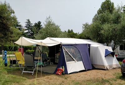 Combi Camp, Meget fin Compi Camp Venezia Comfort fra 2003. Fremstår pæn og velholdt. 
Selve teltduge