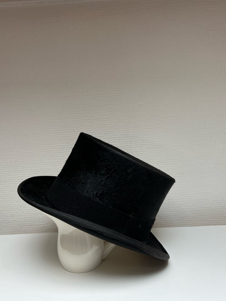 Hat, Scott & Co, London