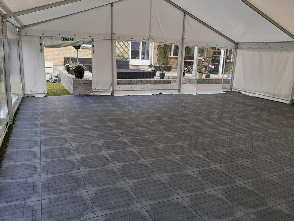 Kære kunde!

Skal du bruge et festtelt til din n...