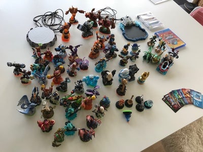 Skylanders, PS4, adventure, to spil - ét til PS3 (Swap force) og ét til PS4 (Superchargers), inkl. 2