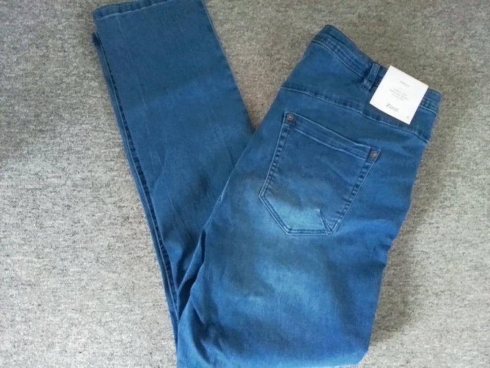 Jeans, Zizzi Emily, str. 52