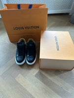 Sneakers, str. 45, Louis Vuitton