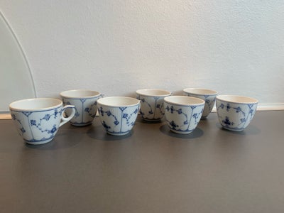 Porcelæn, Kopper, Royal Copenhagen, 7 stk, Royal Copenhagen Kaffekop I 79 i 20 cl i Musselmalet i ri
