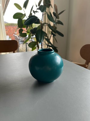 Keramik, Vase, Sælger denne smukke vase i god stand 

Smuk vase med det fine glasur. 
Kan sendes 

E