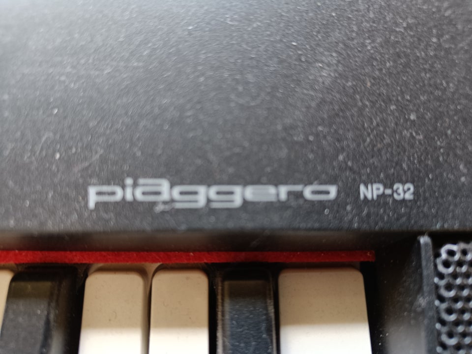 Keyboard, YAMAHA Piaggero NP 32
