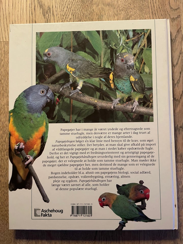 Papegøjehåndbogen, Werner Lantermann, emne: dyr