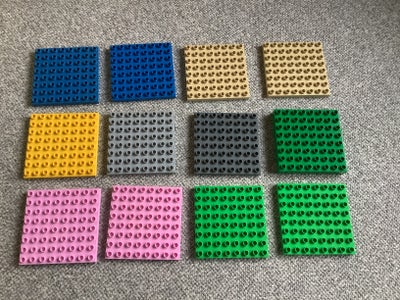 Lego Duplo, Reservedele, Byggeplader i str 8 x 8 dupper, klar til herlig leg. 
—— Prisen er for 1 st