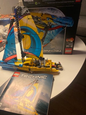 Lego Technic, 42074, Racing yacht - ikke ryger hjem