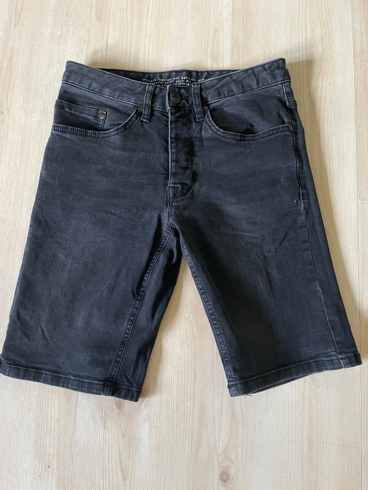 Shorts, Minimum, str. 26