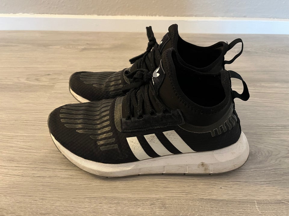 Støvletter, Adidas , str. 42