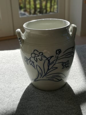 Keramik, Ældre svensk krukke, 18 cm høj
Fra et ikke ryger hjem