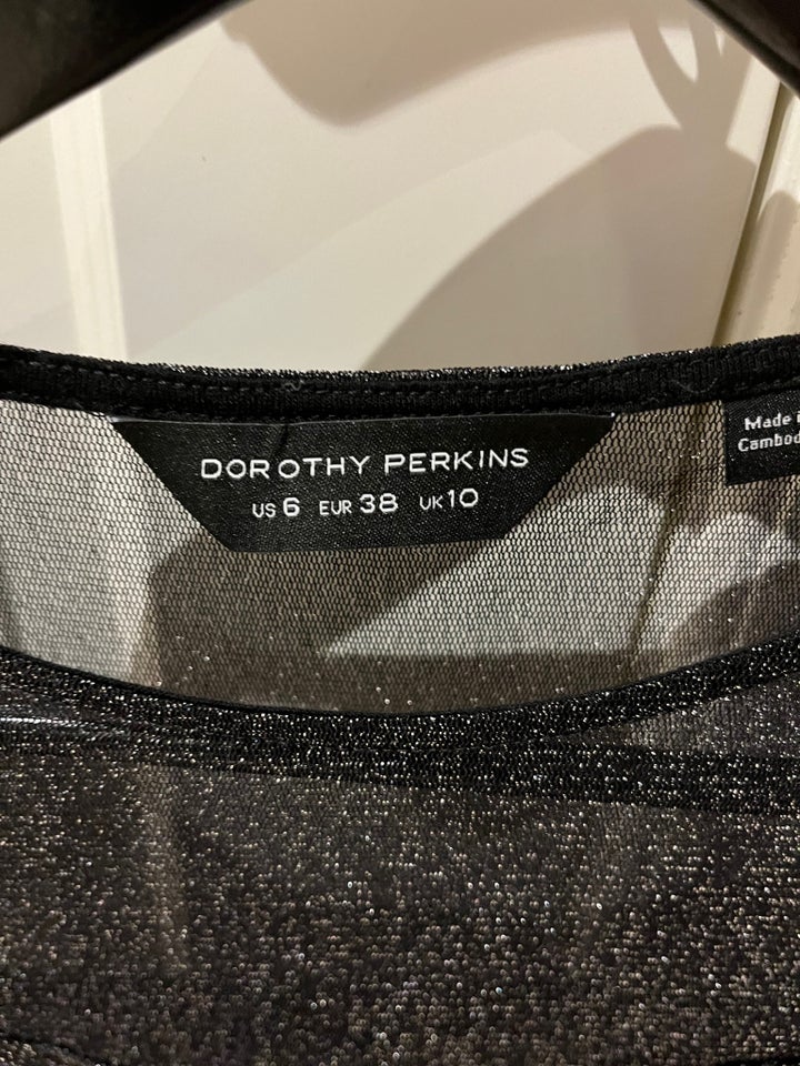 Andet, Dorothy Perkins, str. 38