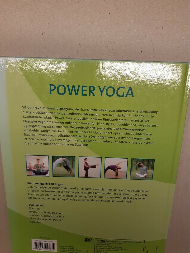 Power yoga , Christa G. Traczinski og Robert S. Poster , emne: