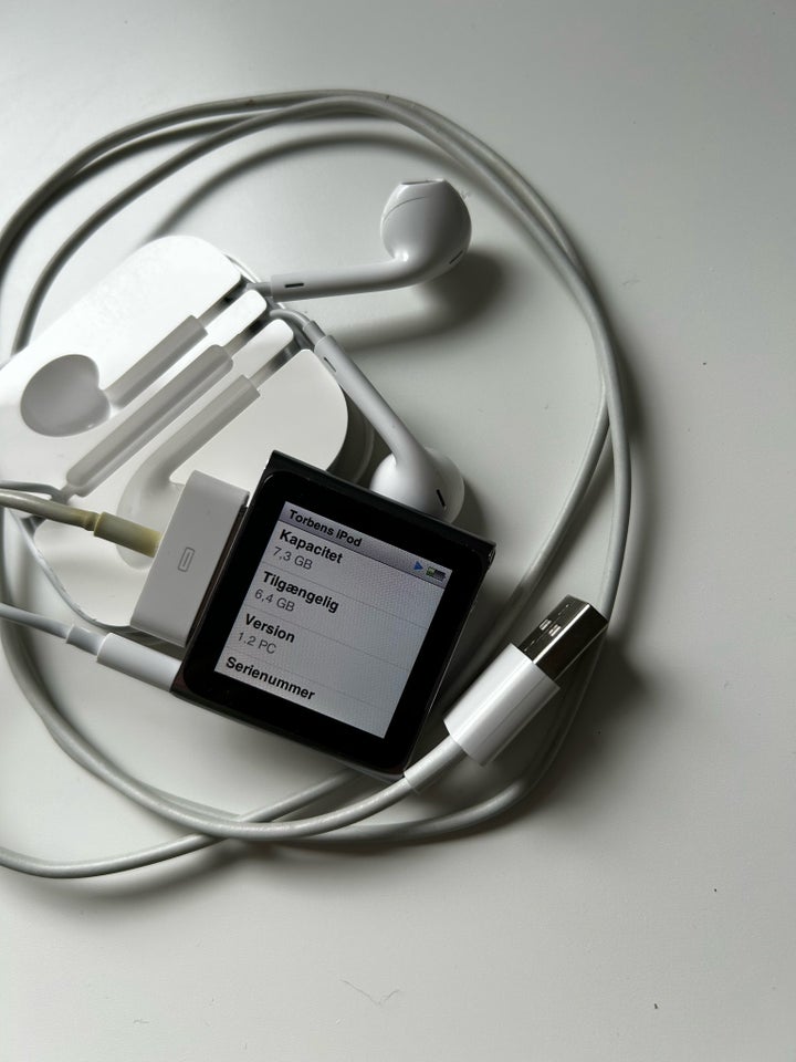 iPod, MC688 - ipod Nano 6. Generation , 8 GB