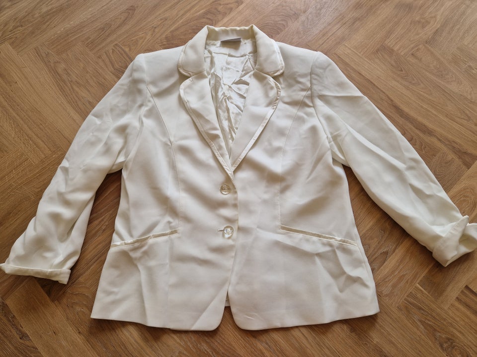 Blazer, str. 44, Hermann Lange