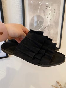 Træde tilbage høj Åben Find Sandaler Slippers på DBA - køb og salg af nyt og brugt