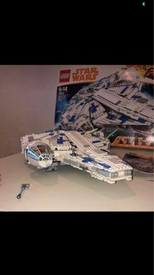 Lego Star Wars, 75212, 

Sælger dette Star Wars sæt nr 75212, der er mangel på småtingsafdeling, og 