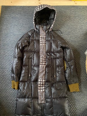 Skijakke, BUrton Lamb Insulator jacket, str. Small, Nypris 2399kr. Limited edition dunjakke. Skal du
