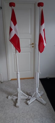 2 flagstænger med flag, Højde 180 cm
Flagene som nye