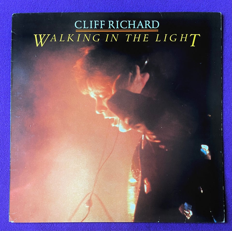 LP, Cliff Richard, Walking in the light