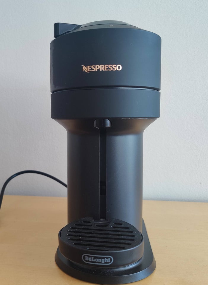 NESPRESSO Vertuo Next kaffemaskine, DeLonghi