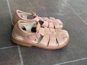 Børnesko -støvler - Sandaler - brugt på DBA