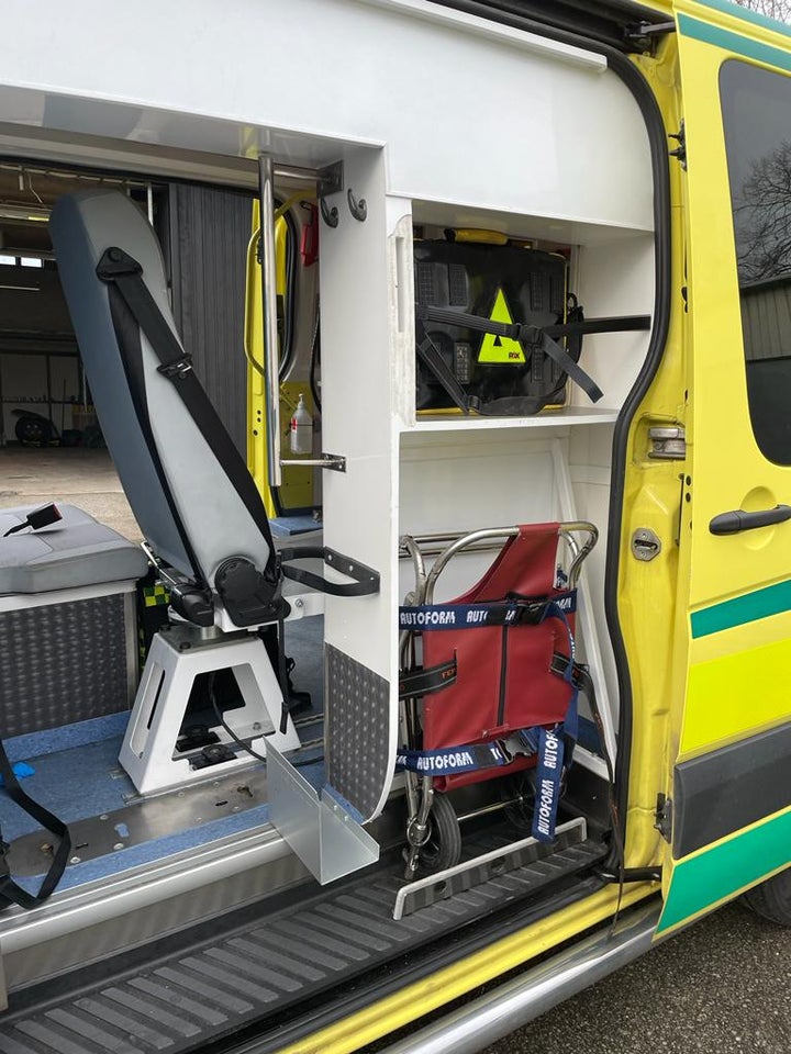 Ambulance mercedes 319